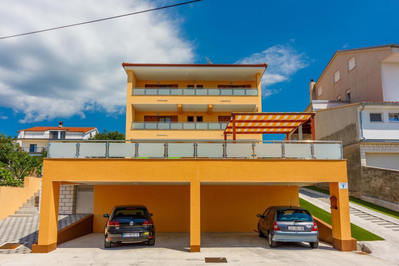House View Apartment Novi Vinodolski Exterior foto