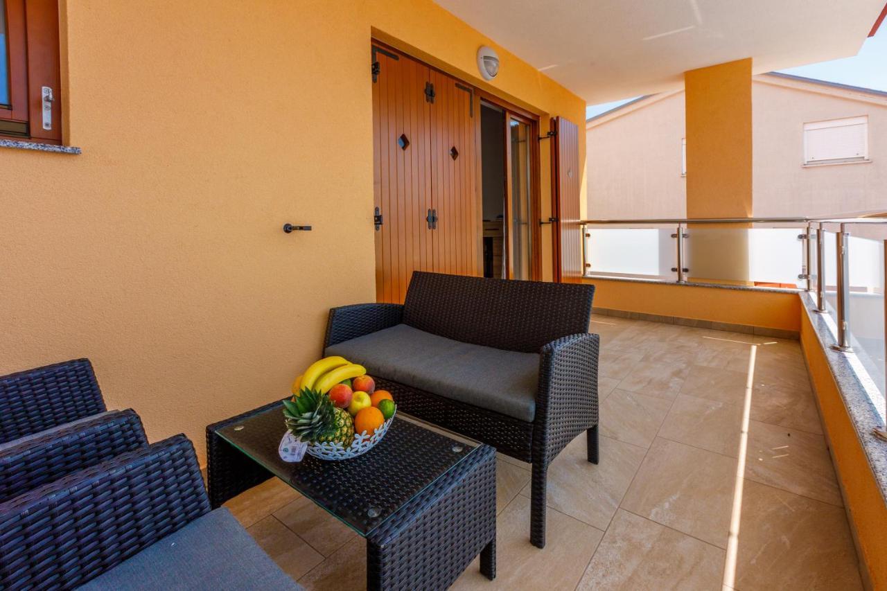 House View Apartment Novi Vinodolski Exterior foto